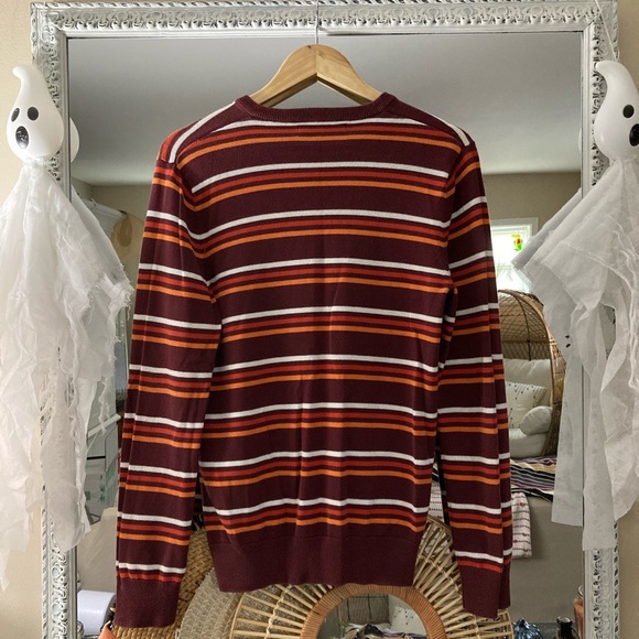 Old Navy Sweater - Picture 2 of 7